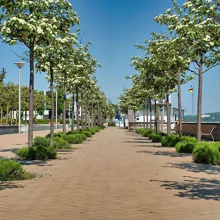 Zentral Aber Ruhig, Terrasse Mit Viel Gruen - Strandnahes Luki Tatil Evi