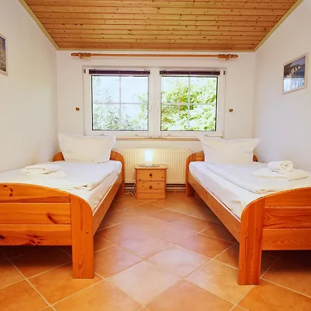 Zentral Aber Ruhig, Terrasse Mit Viel Grün - Strandnahes Luki *