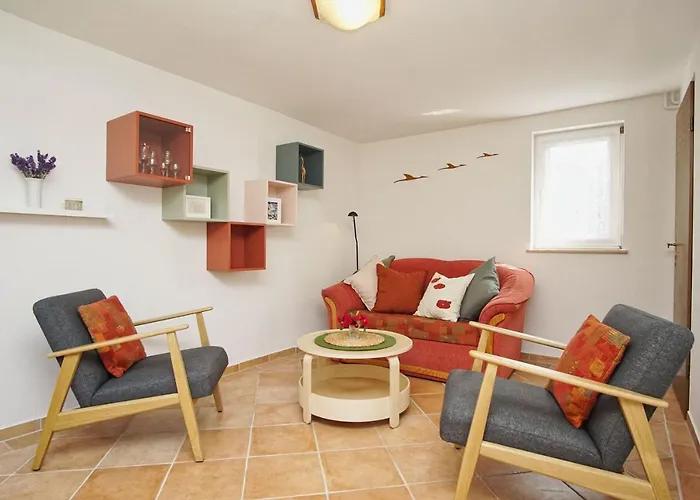 Zentral Aber Ruhig, Terrasse Mit Viel Grün - Strandnahes Luki *
